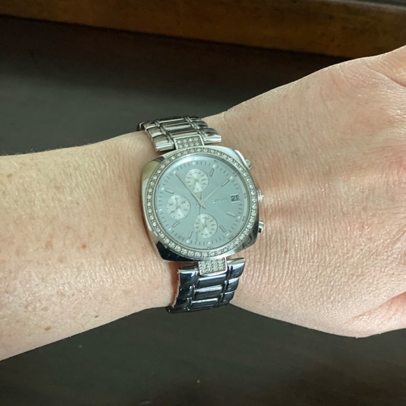 DKNY WATCH — needs battery only